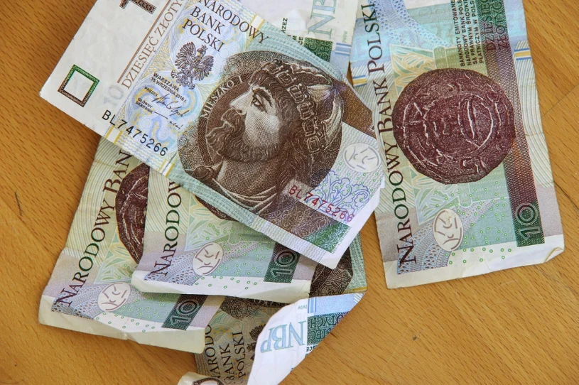 Współczesne 10 zł sprzedane za ogromną kwotę. Dwa szczegóły podbiły cenę