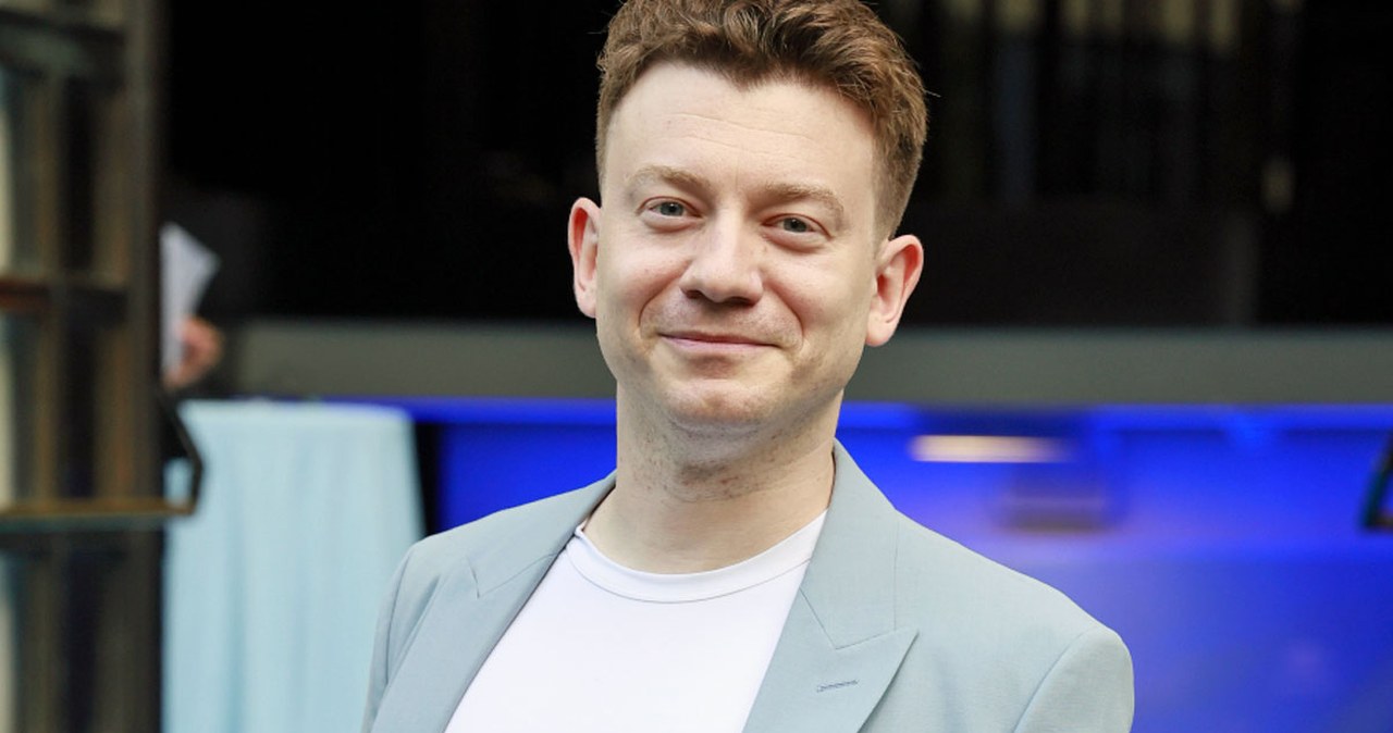 Nowy gwiazdor TVP. Jesienią zobaczymy go aż w trzech głośnych serialach