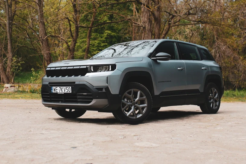 Jeep Compass nigdy nie miał mniejszego silnika. Trzy cylindry dają radę?