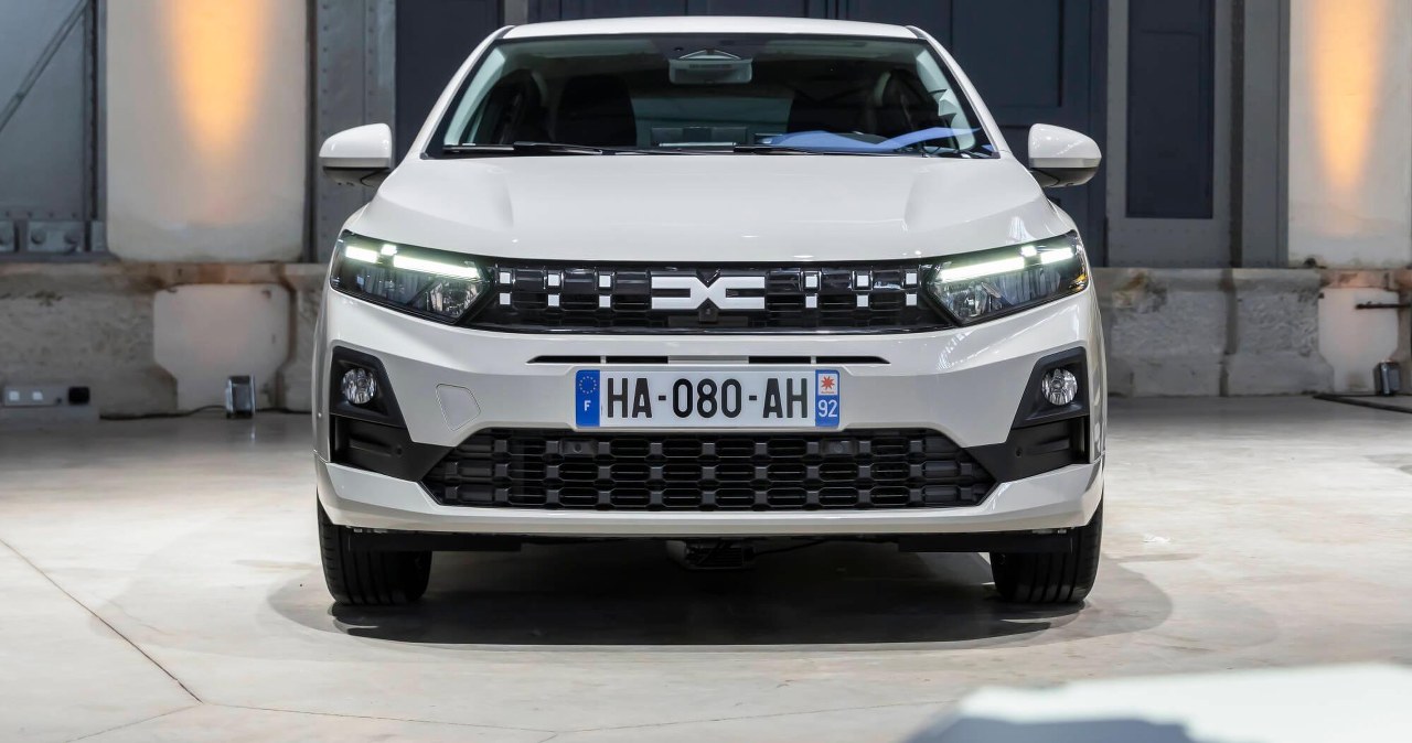 Najtańsza Dacia kosztuje 63 900 zł. W opcji LPG lub hybryda