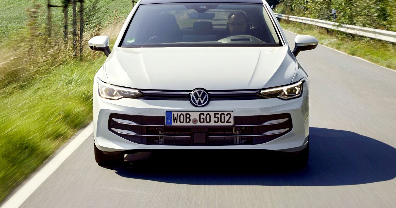 Volkswagen Golf z hybrydą i LED-ami o 20 tys. zł taniej. Gdzie tkwi haczyk?
