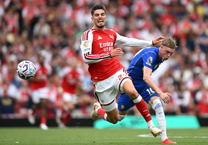 Derby Londynu nie zawiodły. Mistrzowie Anglii już wysłali sygnał rywalom