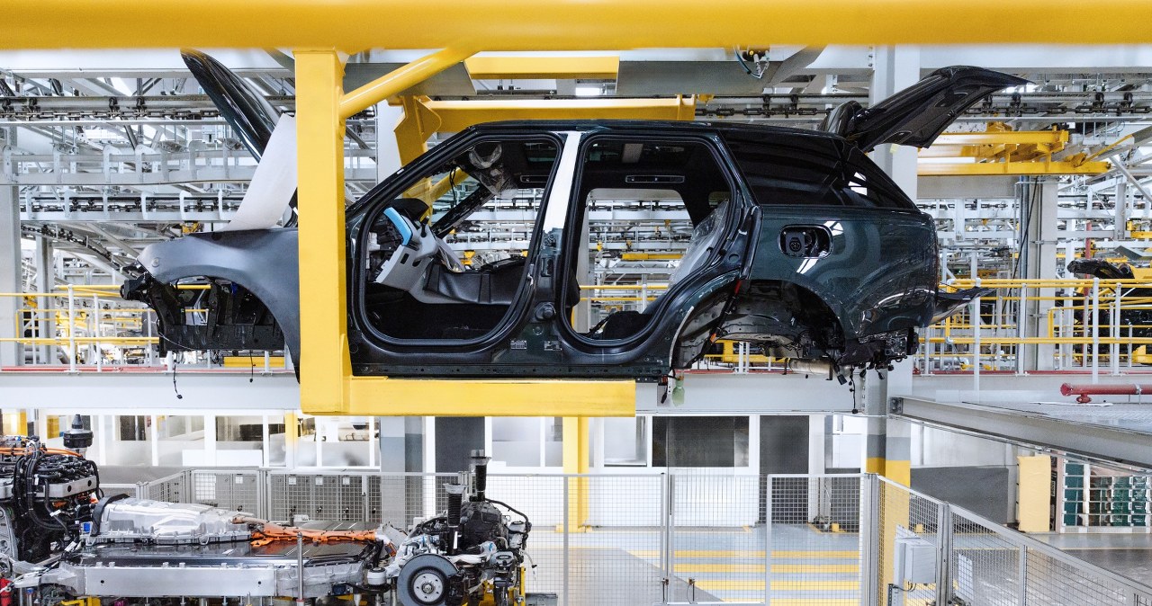 4 tys. osób na bruk. Jaguar Land Rover będzie zwalniał pracowników