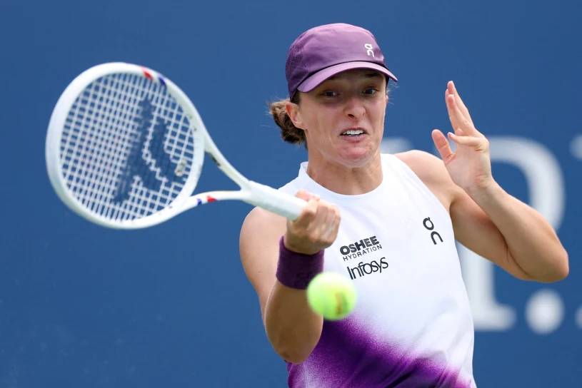 Świątek z 5:0 na 5:7 w meczu z Zheng. Zaskakująca niemoc Polki na US Open