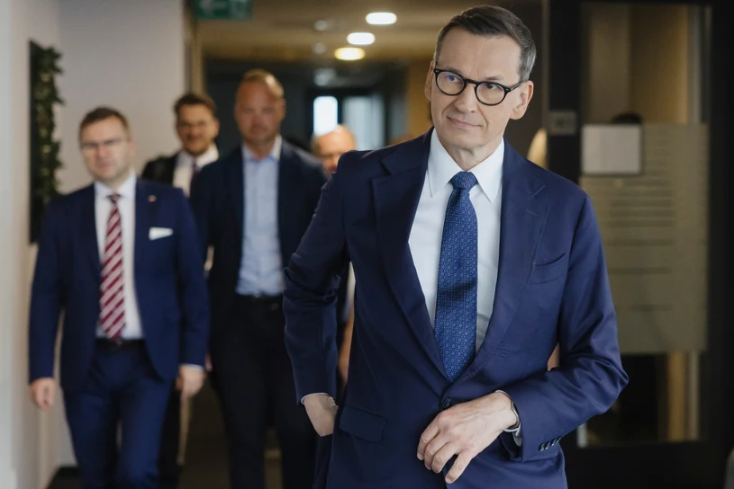 Morawiecki szuka sprzymierzeńców. Na liście choćby 600 polityków