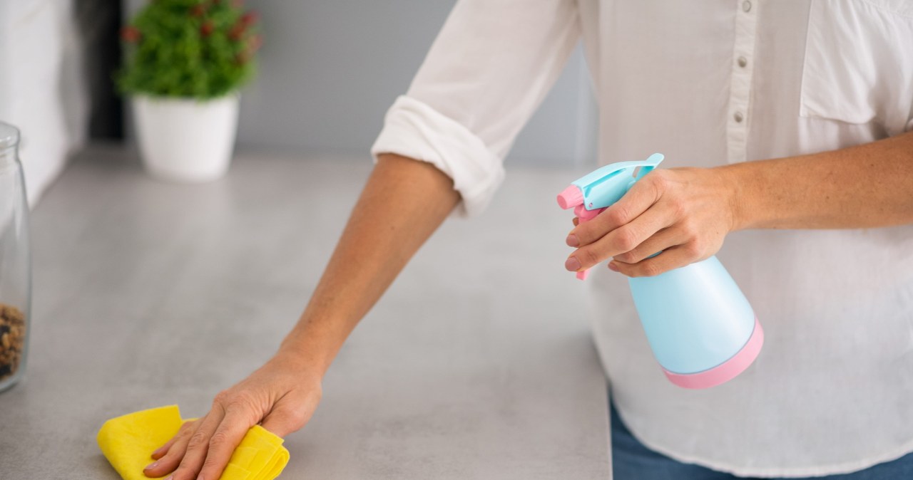 Przynieś ze spaceru i zalej octem. Lepszego płynu do sprzątania nie kupisz
