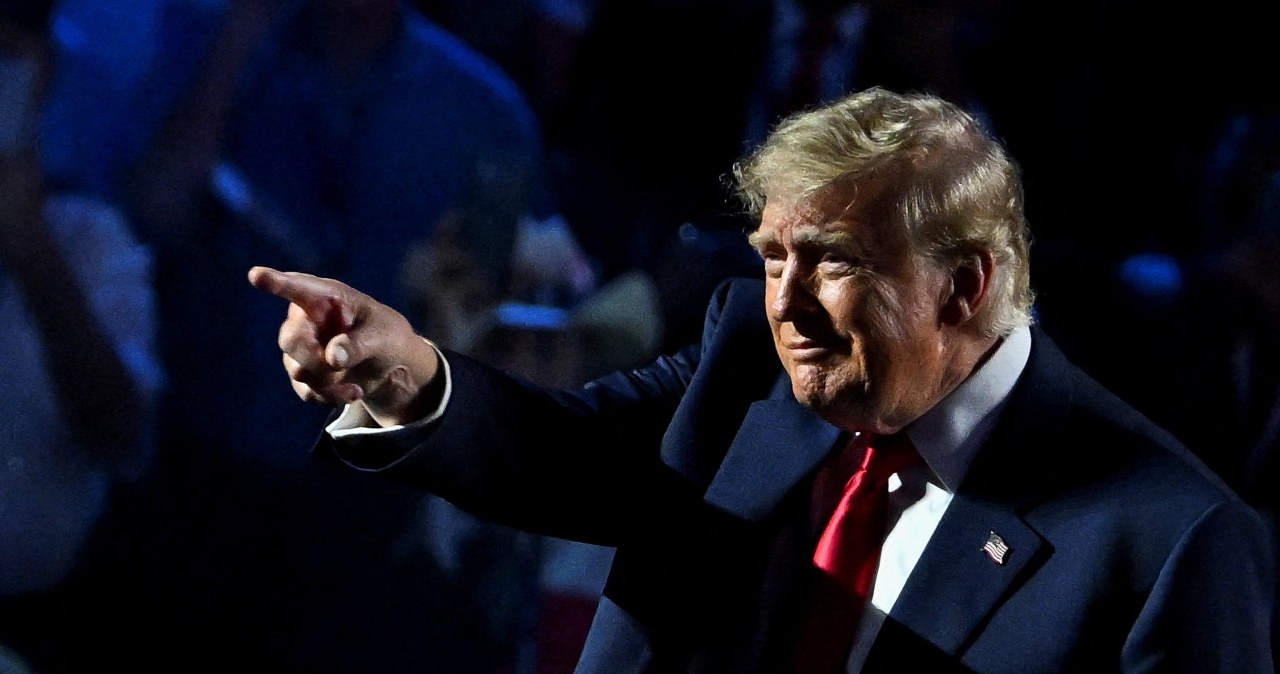 Trump odebrał ziemie rdzennym Amerykanom. Chce wydobywać węgiel i uran Trump odebrał ziemie rdzennym Amerykanom. Chce wydobywać węgiel i uran