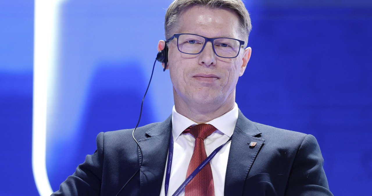 Włodarz miasta w Rozwoju Plus. Morawiecki zbroi samorządowe zaplecze