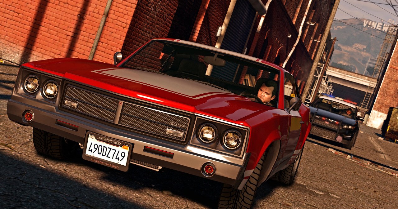 235 kamer Flock trafiło do GTA 5. Mod pozwala je zniszczyć