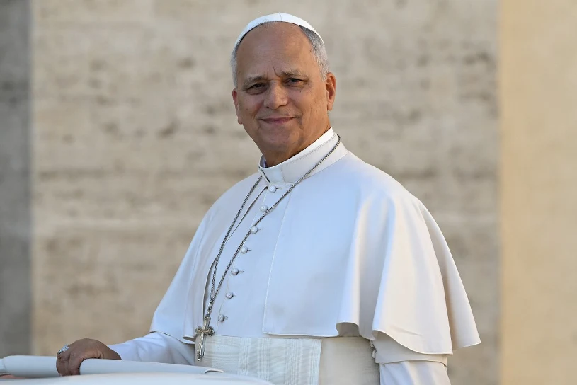 Zna się na komputerach, rozlicza PIT. Papież Leon XIV kończy 71 lat