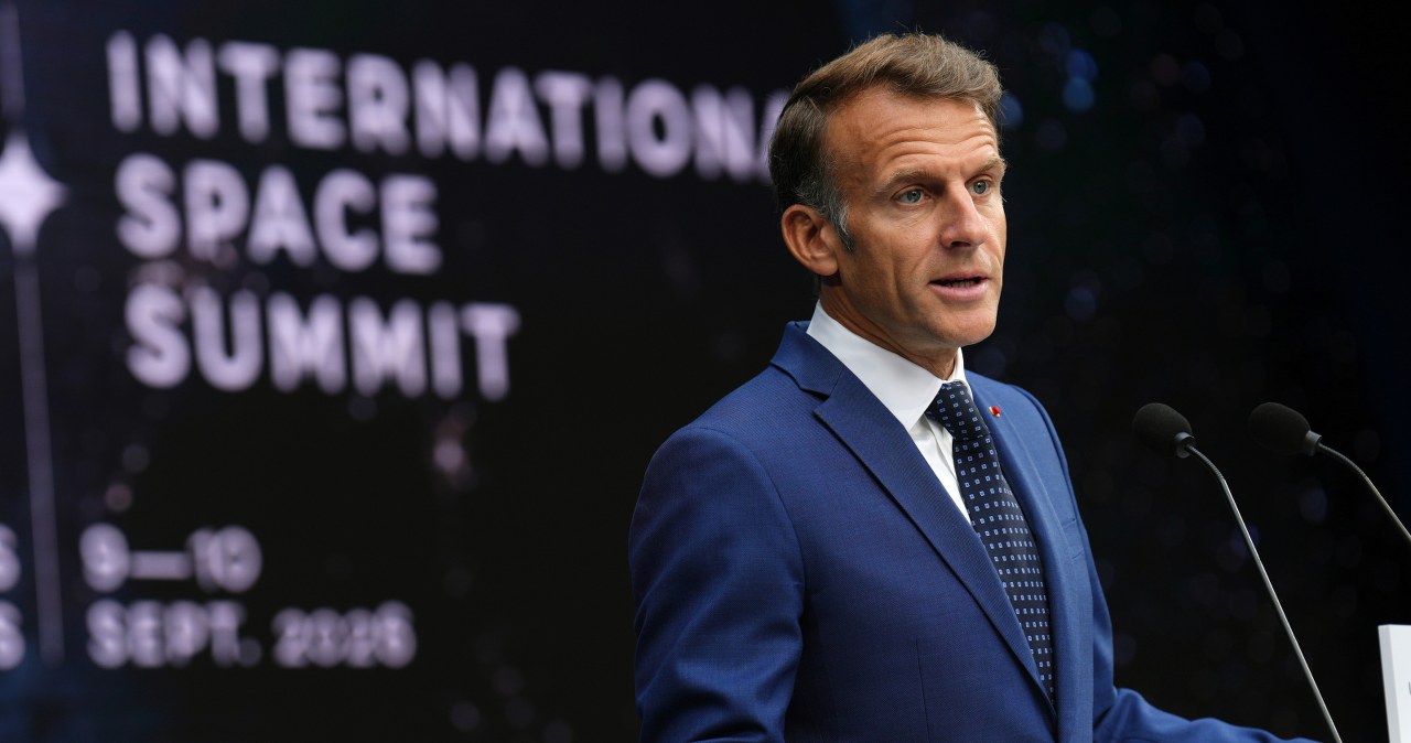 Francja. Macron o działaniach ws. zakazu dla dzieci. Nowy projekt złożony Francja. Macron o działaniach ws. zakazu dla dzieci. Nowy projekt złożony