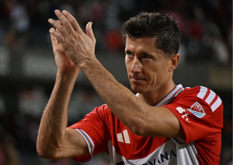 Nowa era Lewandowskiego, sześć goli. Tak przywitał się z Amerykanami