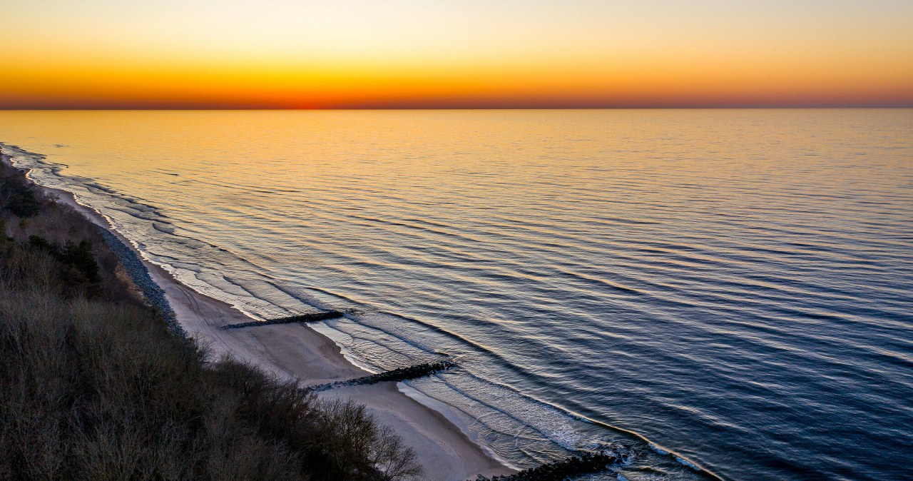 To najlepsza plaża na zachód słońca nad Bałtykiem. Spektakl co wieczór