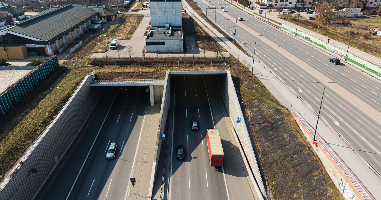 Najdłuższy tunel drogowy w Polsce. Przejechało nim już 150 mln aut