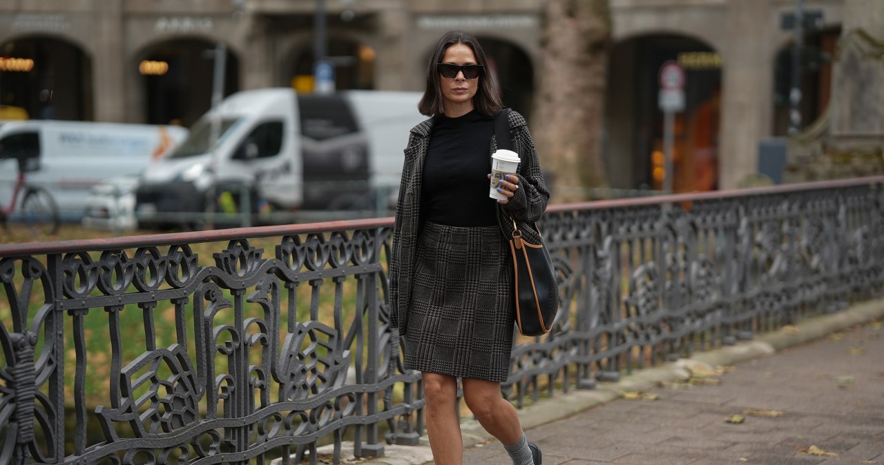 Tak noszą je teraz stylowe kobiety. Triki, jak nosić skarpetki do mokasynów