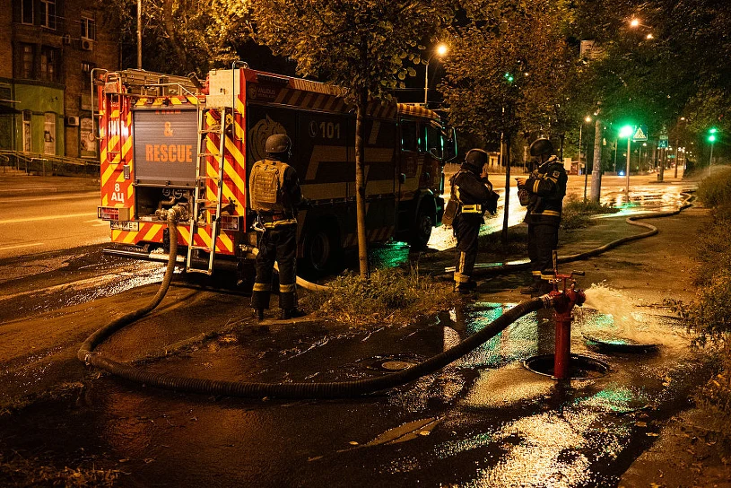 Krytyczna noc w Kijowie. Ogłoszono alarm powietrzny, wielu rannych
