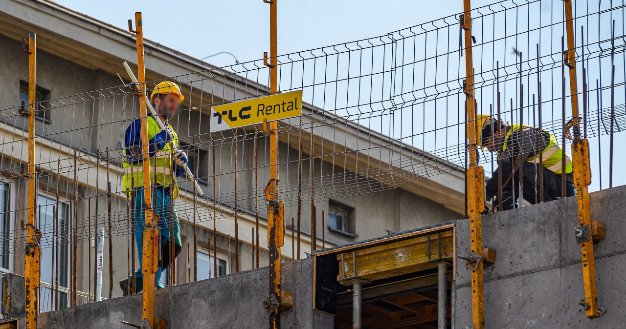 Ważne przepisy budowlane wygasają w niedzielę. Nowych przez cały czas brak