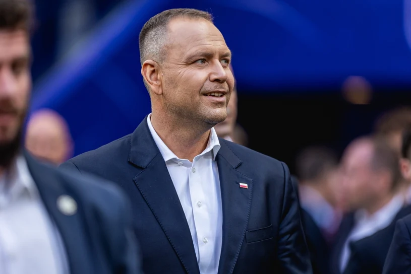Na 100 m pobiegł 9,89. Chce reprezentować Polskę. Apelują do Nawrockiego