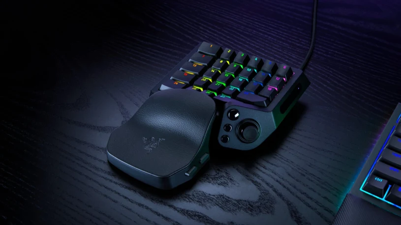 Dominacja w grach MMO i FPS? Razer przedstawia Tartarus V2 Pro