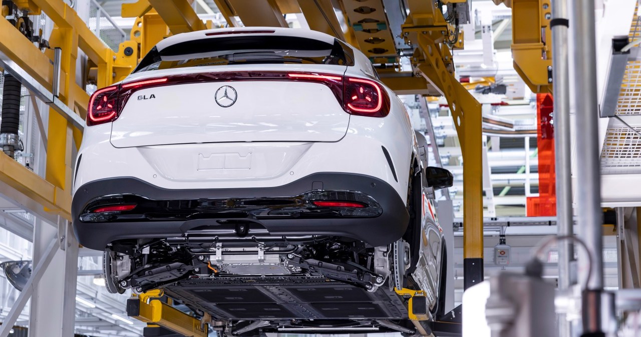 Mercedes oczekuje więcej pracy za te same pieniądze. Padła odpowiedź