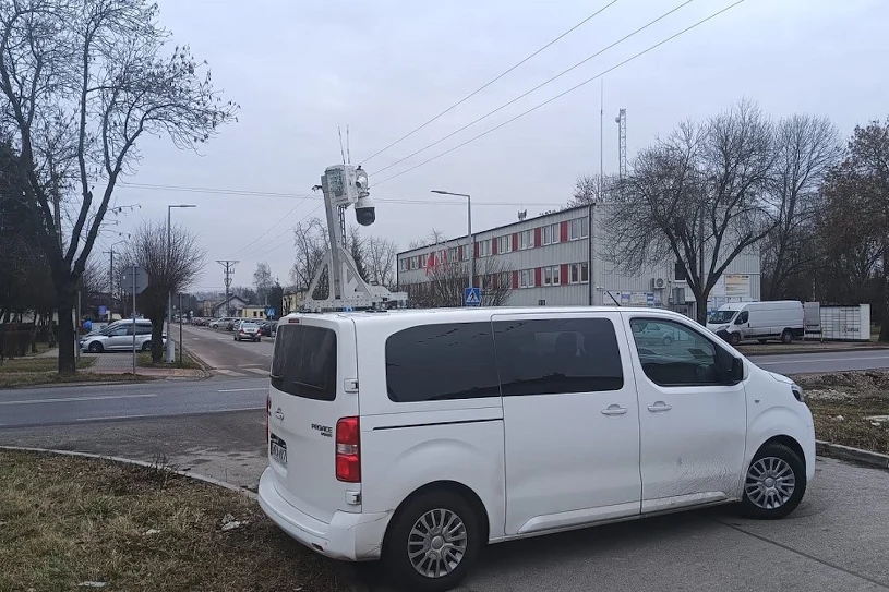 Kamera nagrała jedno wykroczenie. Kierowca dostał mandaty na 12 tys. zł