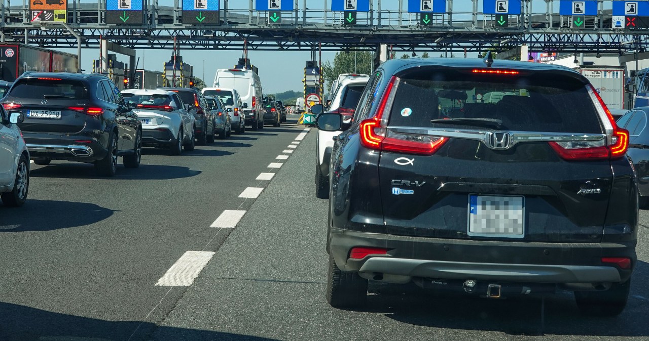 Koniec opłat na A4. Po tej dacie w kieszeni kierowców zostanie 36 zł