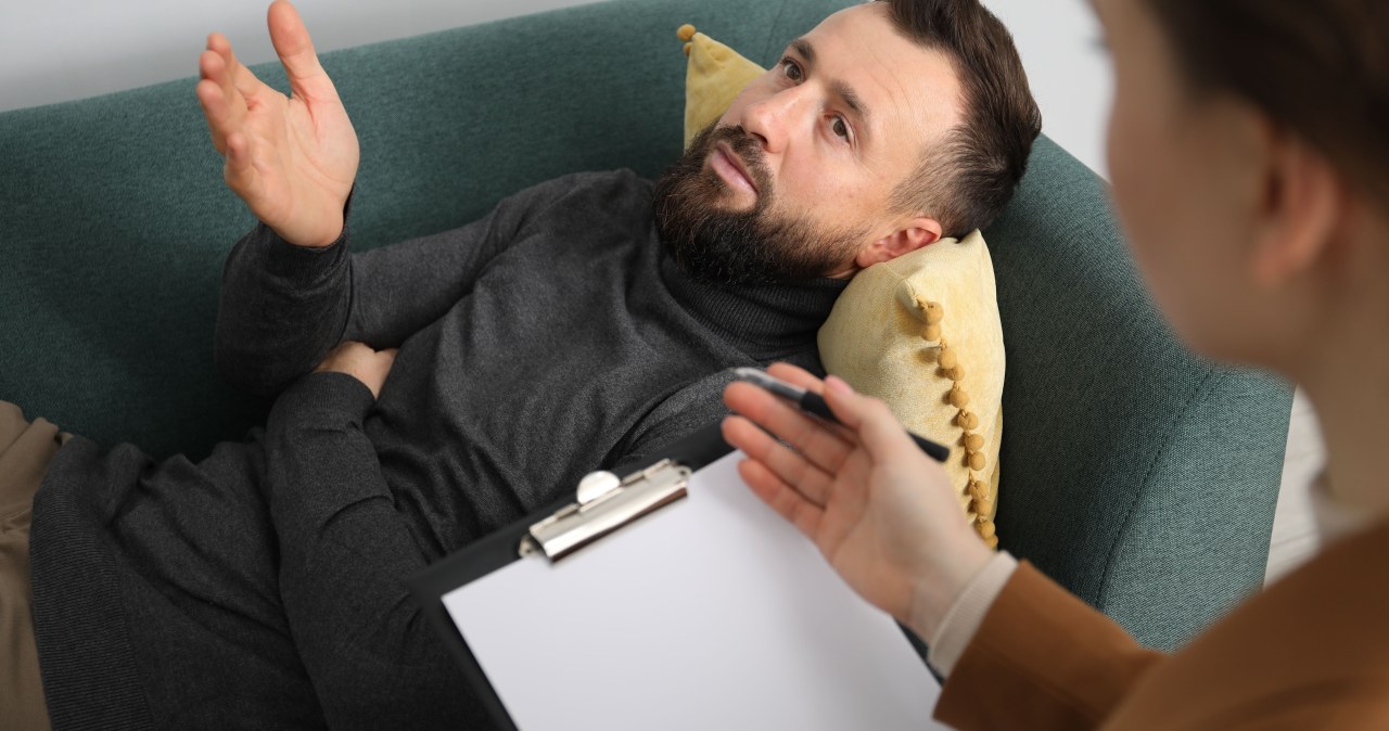 W tych sytuacjach psychiatra da zwolnienie z pracy. Prawo mówi jasno
