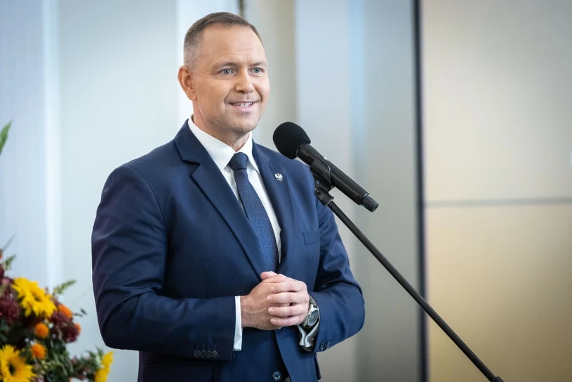 Prezydent chce obniżyć ceny paliw. Projekt już w Sejmie, znamy szczegóły