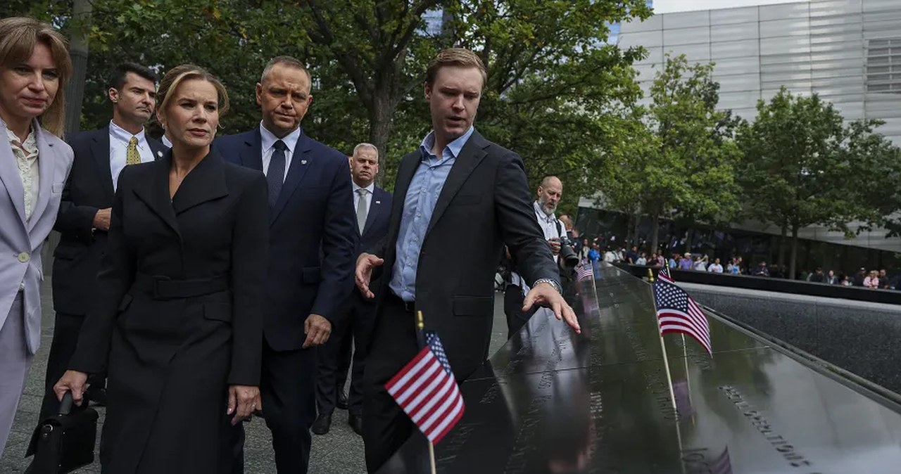 USA. Karol Nawrocki z małżonką w Nowym Jorku. Oddali hołd ofiarom zamachów z 11 września USA. Karol Nawrocki z małżonką w Nowym Jorku. Oddali hołd ofiarom zamachów z 11 września