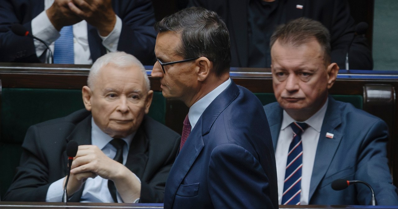 PiS i Rozwój Plus skaczą sobie do gardeł. Za kulisami wrze. "Zdrada"