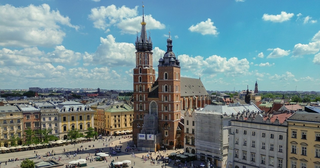 Kraków. Działacze KO pozwali w trybie wyborczym Łukasza Gibałę Kraków. Działacze KO pozwali w trybie wyborczym Łukasza Gibałę