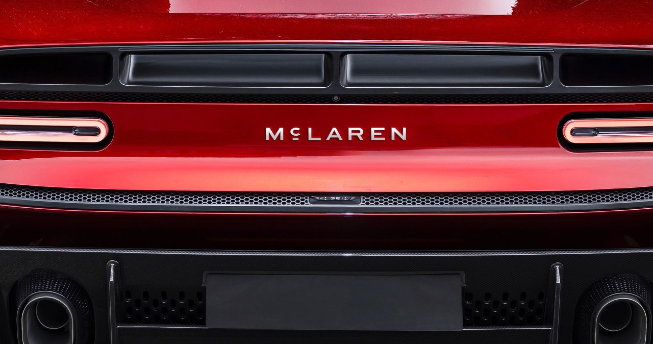 McLaren zmienia logo po 60 latach. Nowy napis oraz nowy model w gamie