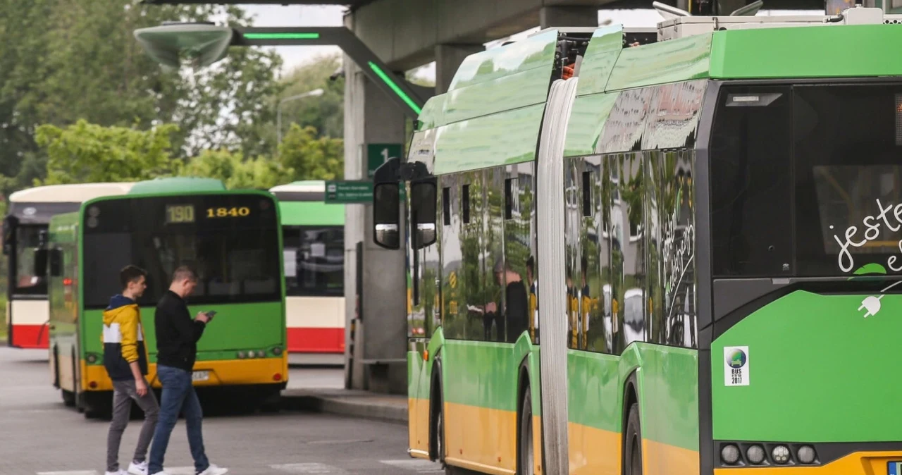 Zdjęcie do aktualności: Szarpanina w autobusie, kierowca wypchnął pasażera. Reaguje MPK