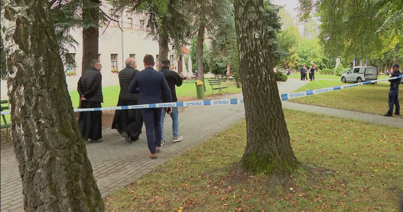 Atak nożownika w Jarosławiu. Interia poznała kulisy tragedii w klasztorze Atak nożownika w Jarosławiu. Interia poznała kulisy tragedii w klasztorze