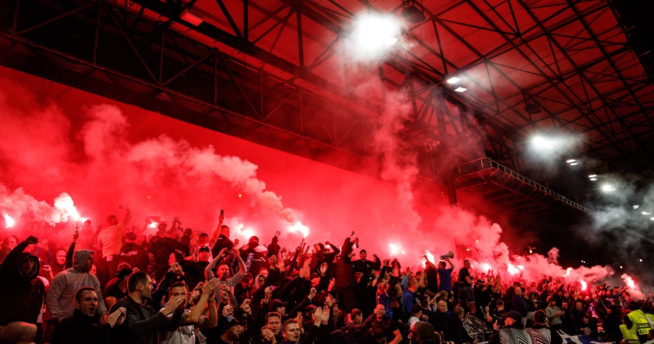 UEFA ogłasza kary dla Lecha po LE. "Całkowity zakaz sprzedaży biletów"