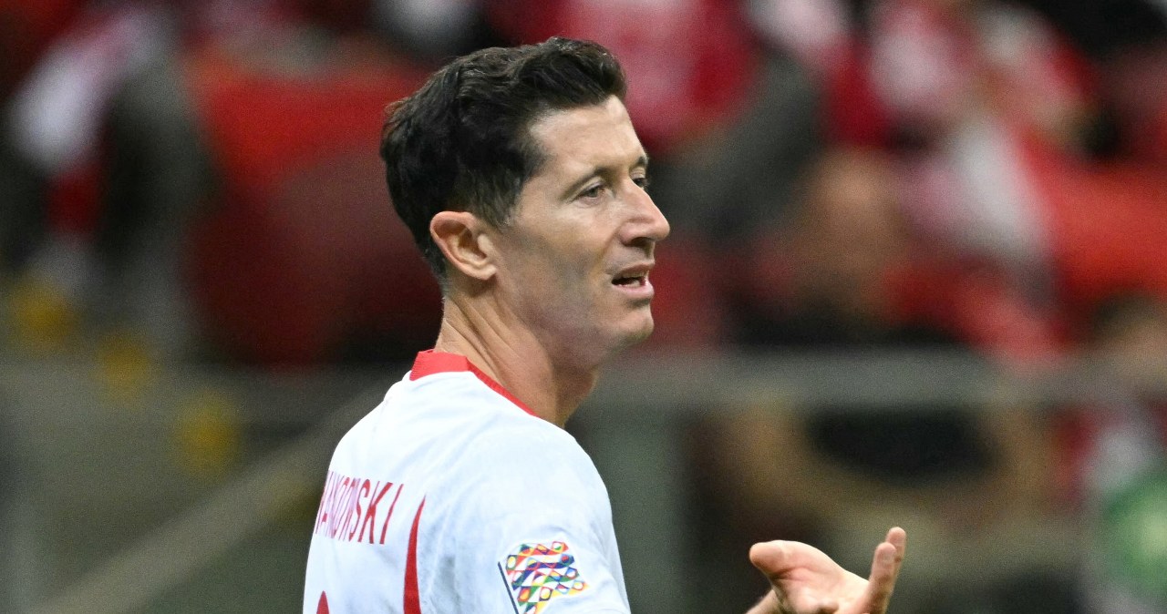 Co dalej z Lewandowskim? "Walka z samym sobą". Kluczowa decyzja Urbana