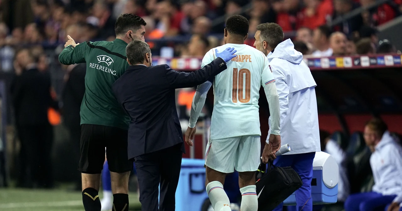Zdjęcie do aktualności: Dramat Mbappe. Francuz przedwcześnie opuścił boisko. Jest komunikat