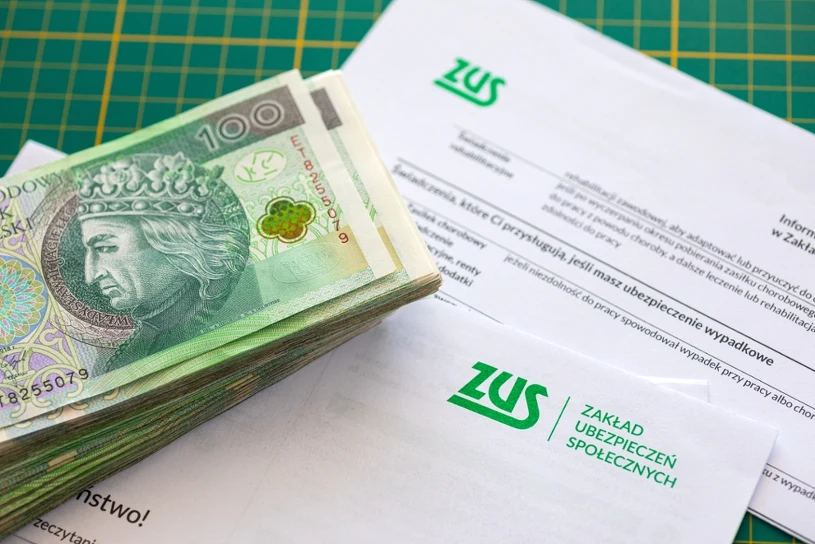 ZUS podsumował czternastki. Kto jeszcze poczeka na przelew?