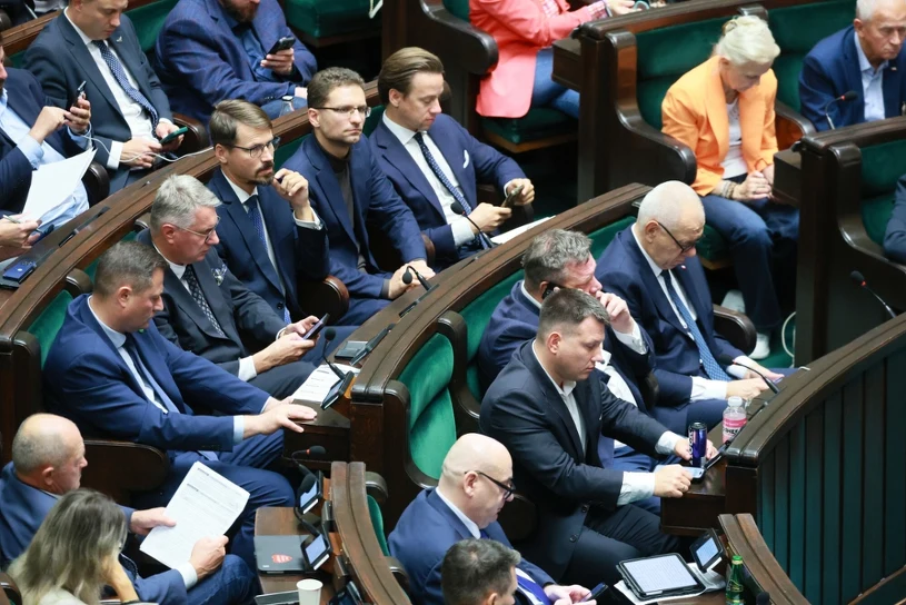 Nowa ulga dla pracujących emerytów. Konfederacja z propozycją zmiany