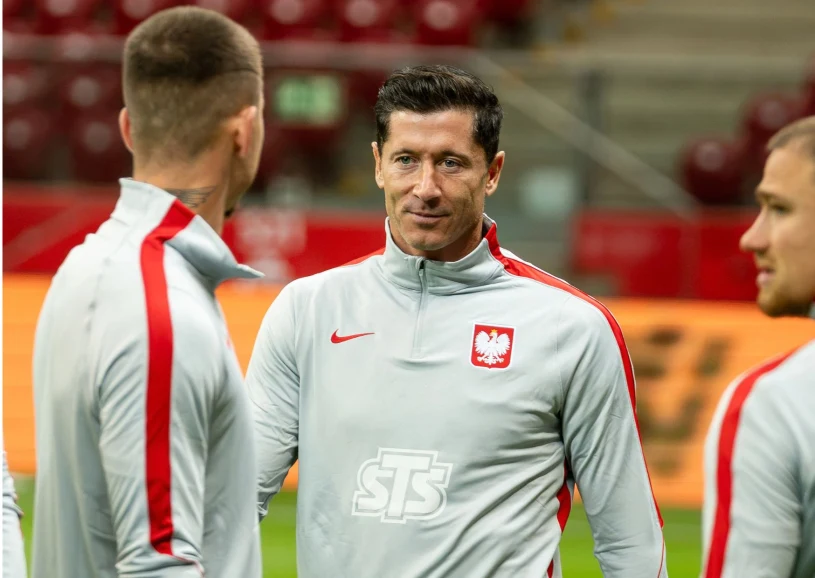 UEFA zadecydowała tuż przed meczem z Rumunią. Przesądzone. Będzie "debiut"