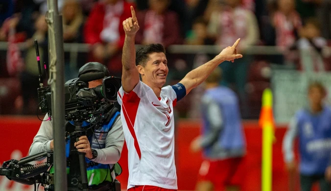 Lewandowski czekał 7 lat. Wskoczył na "podium". Ronaldo nie odpowie