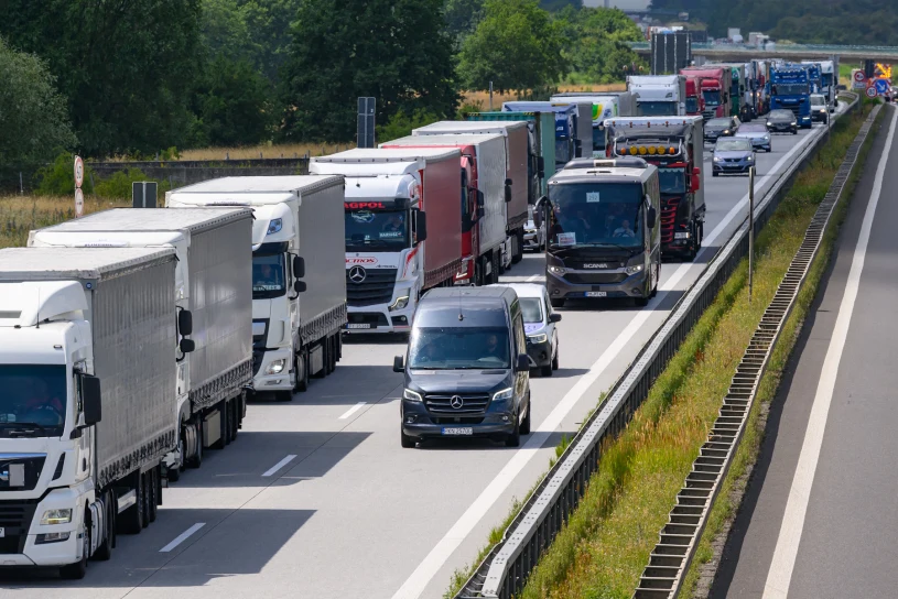 Polska transportową potęgą UE. Kierowców wciąż brakuje, ile można zarobić?