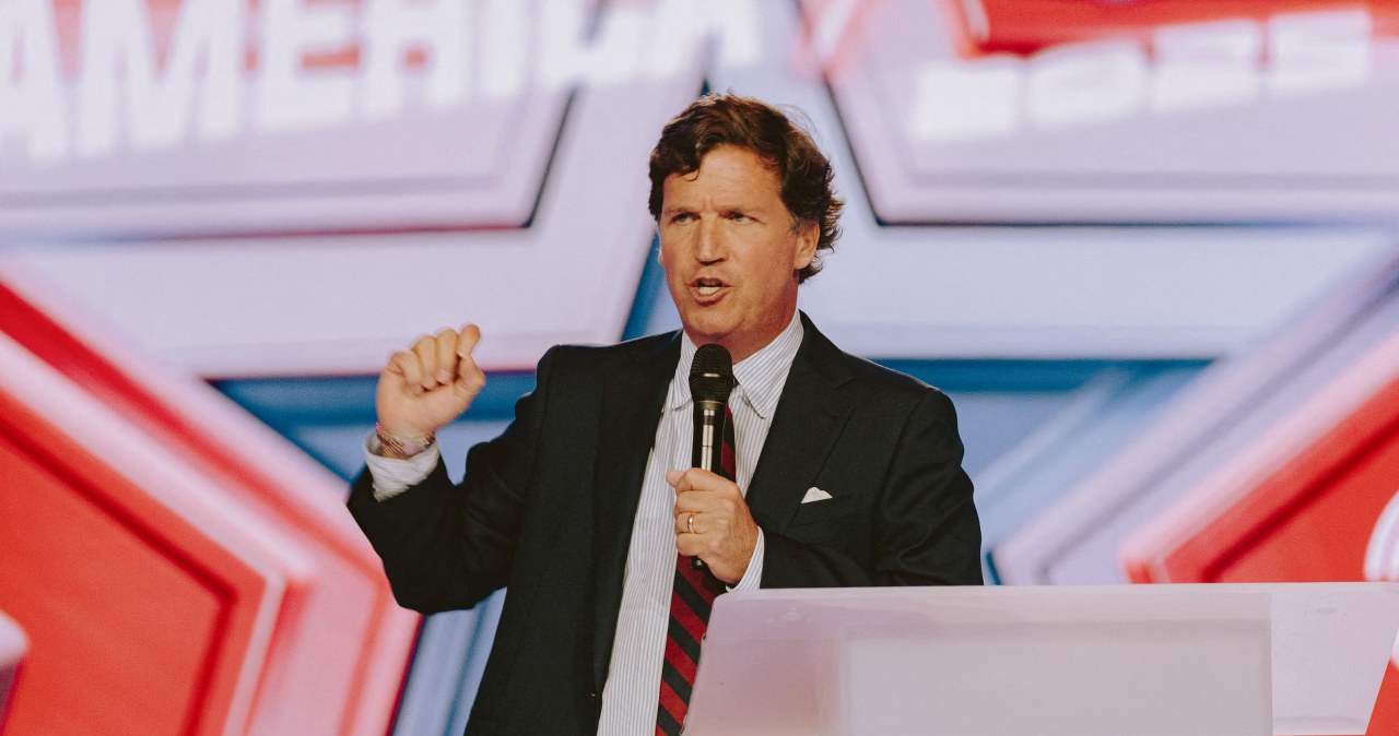 Tucker Carlson starł się z gościem o niemieckiego dyktatora. Pojawił się też polski wątek