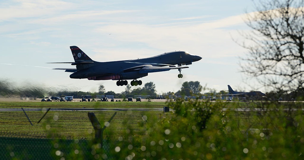 USA wycofały wszystkie bombowce B-1 z RAF Fairford. Pentagon potwierdza USA wycofały wszystkie bombowce B-1 z RAF Fairford. Pentagon potwierdza