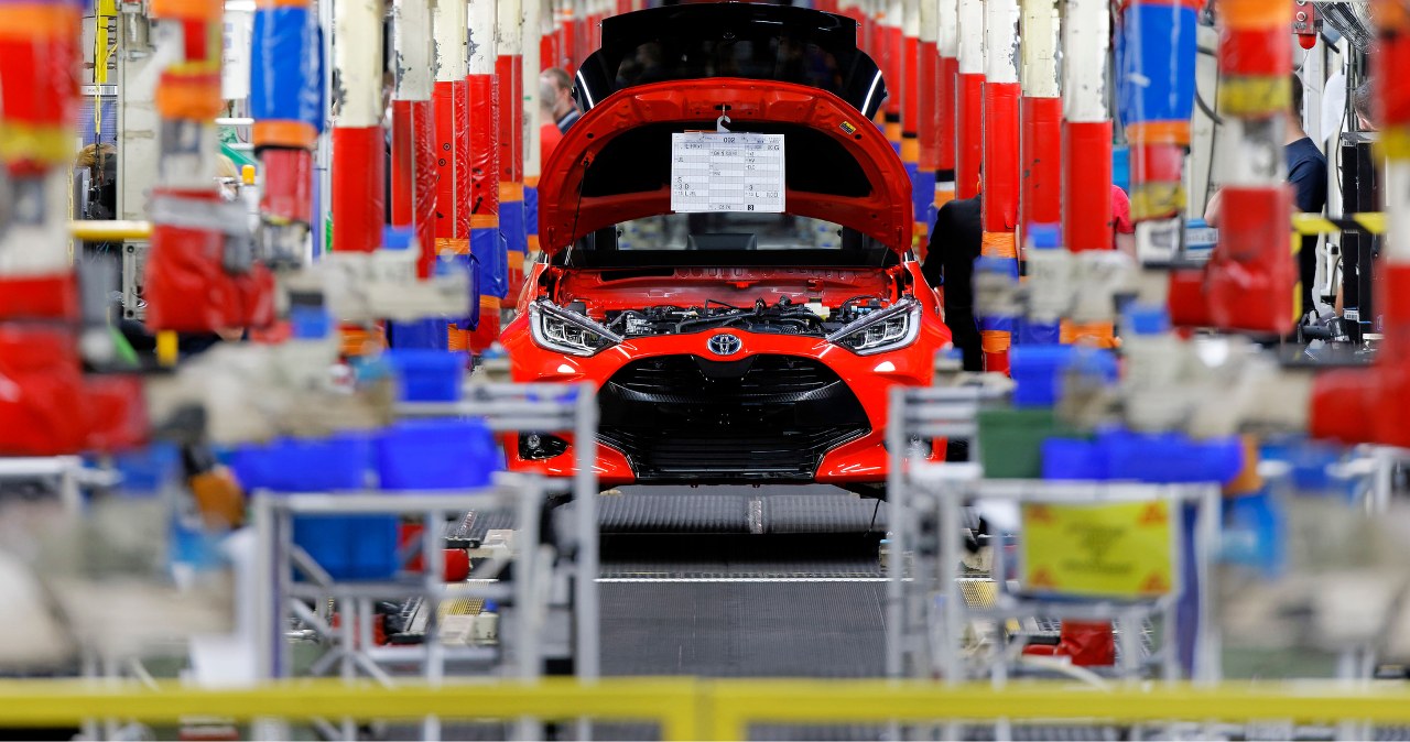 Toyota sprawdza 1500 punktów zanim auto wyjedzie z fabryki. Ale drzwi montują krzywo