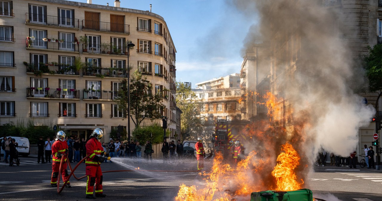 Tragedia podczas protestu we Francji. 15-latek stracił rękę