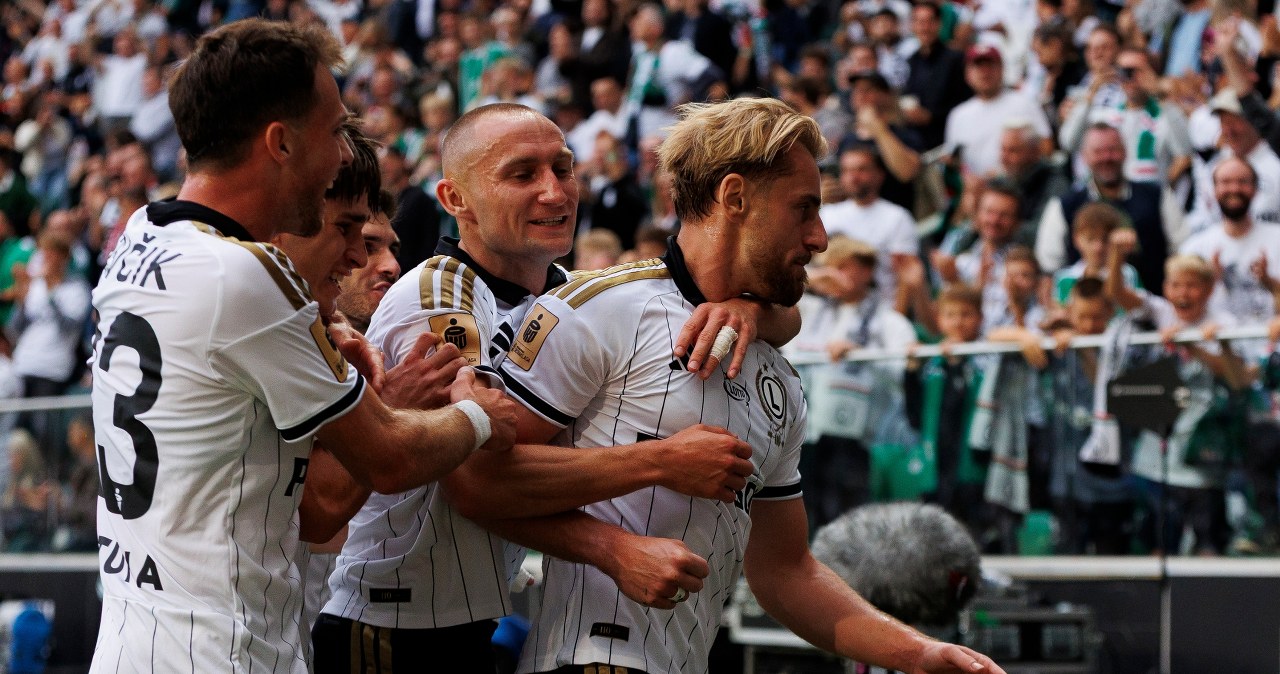 Policja ma inną wersję niż Legia. Wrze po zamknięciu sektora gości