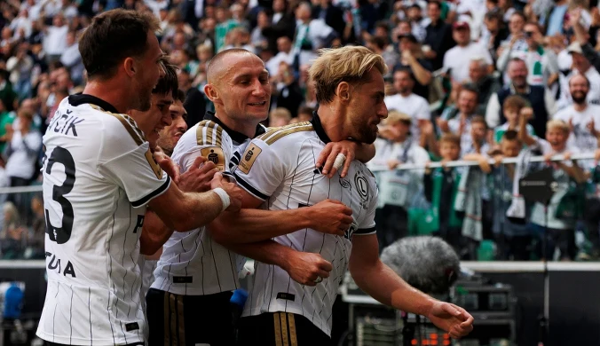 Policja ma inną wersję niż Legia. Wrze po zamknięciu sektora gości