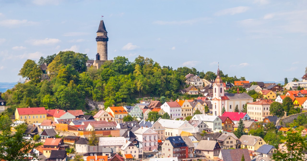 To czeskie miasteczko jesienią wygląda jak z bajki. Idealne na weekend