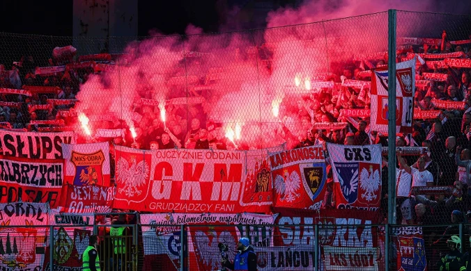 Polscy kibice zaatakowali PZPN. Wymowne obrazki na stadionie w Bośni